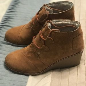 Toms wedges in EUC Size 9 worn a handful of times